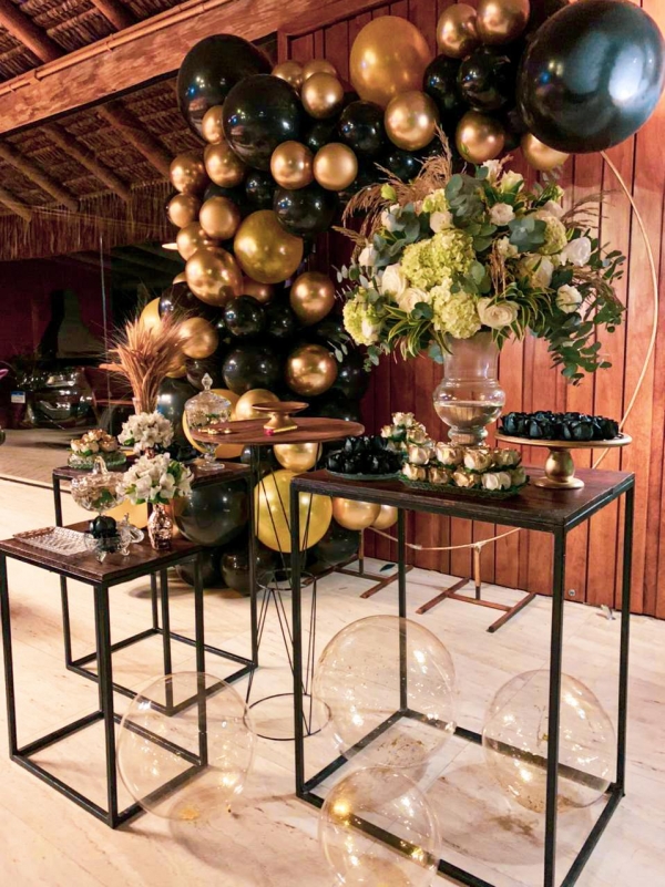Preto e amarelo/Dourado
