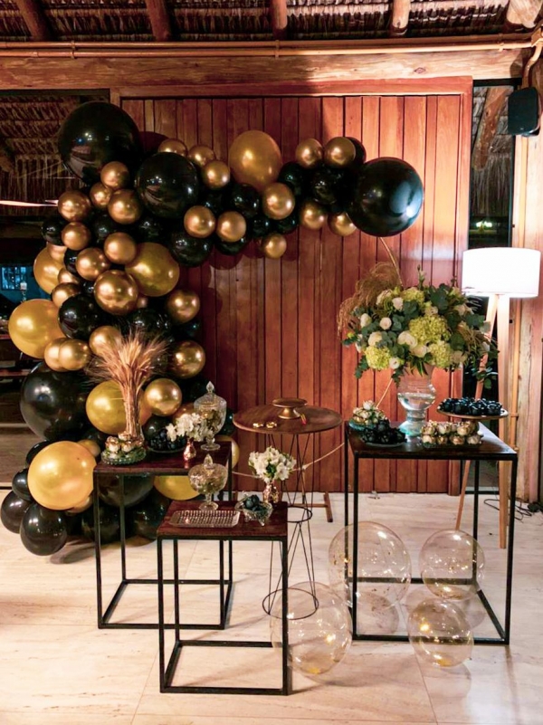 Preto e amarelo/Dourado